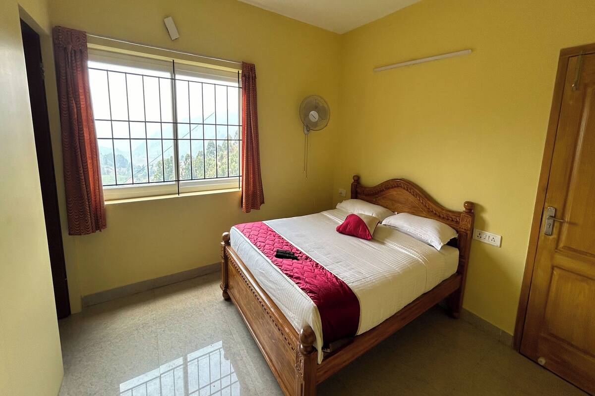 Habitación Deluxe | Escritorio, wifi gratis, ropa de cama