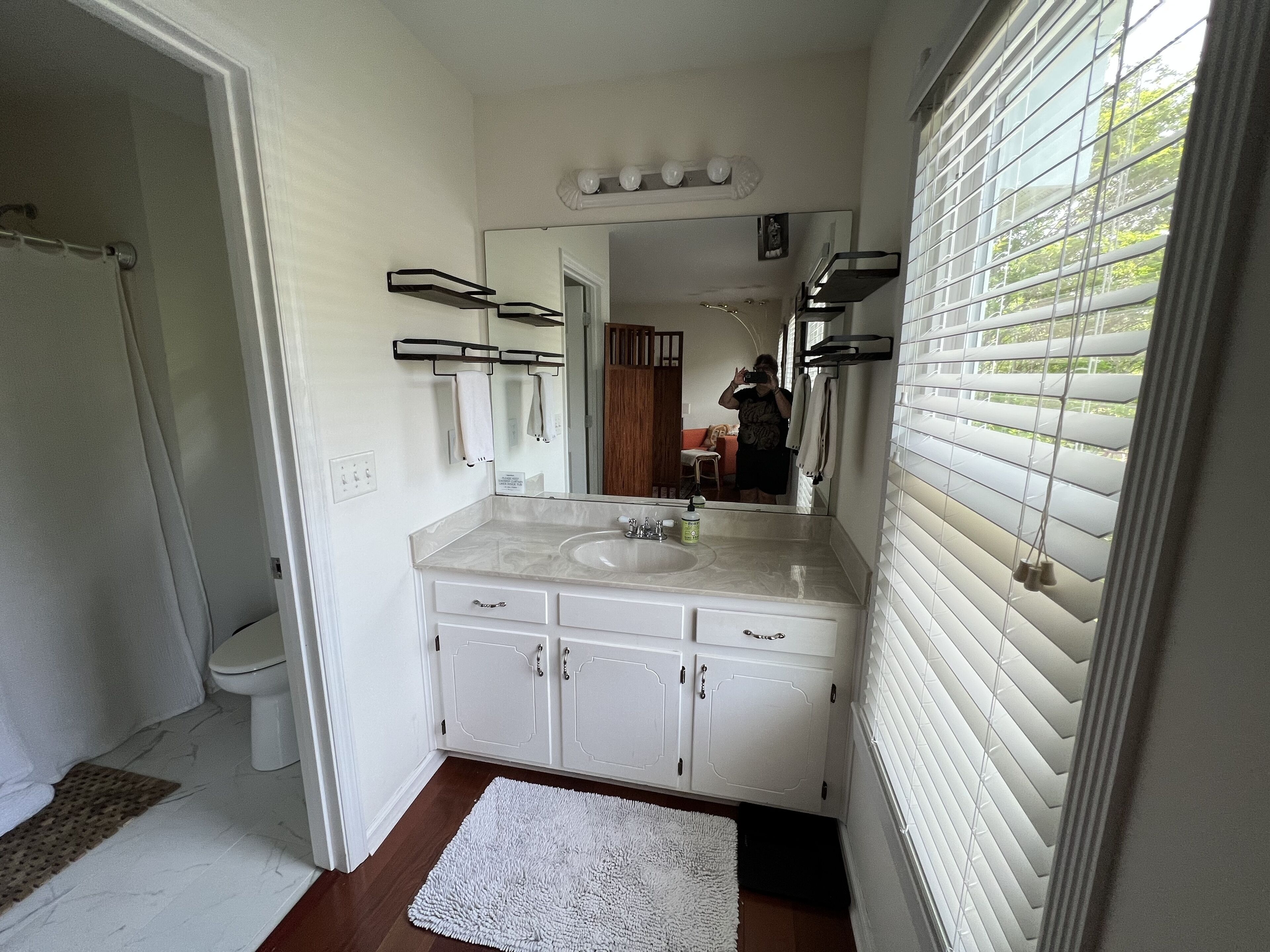 Casa Bella Vita is waiting to share the beautiful life with you!