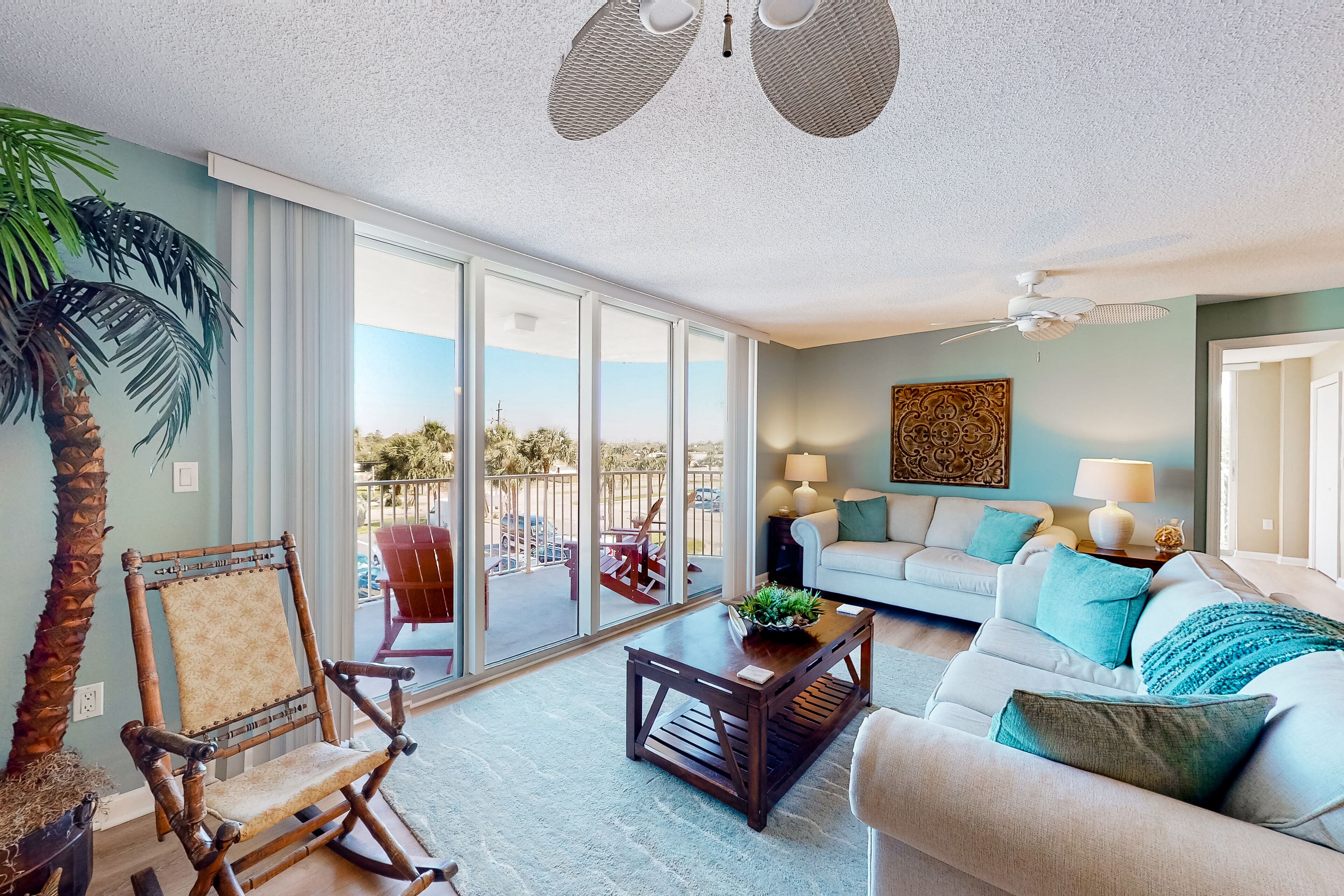 Relaxing Dune Pointe condo with balcony, pool,  full kitchen, & washer/dryer