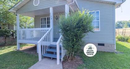 Crossroads Cottage l Grill & high speed internet