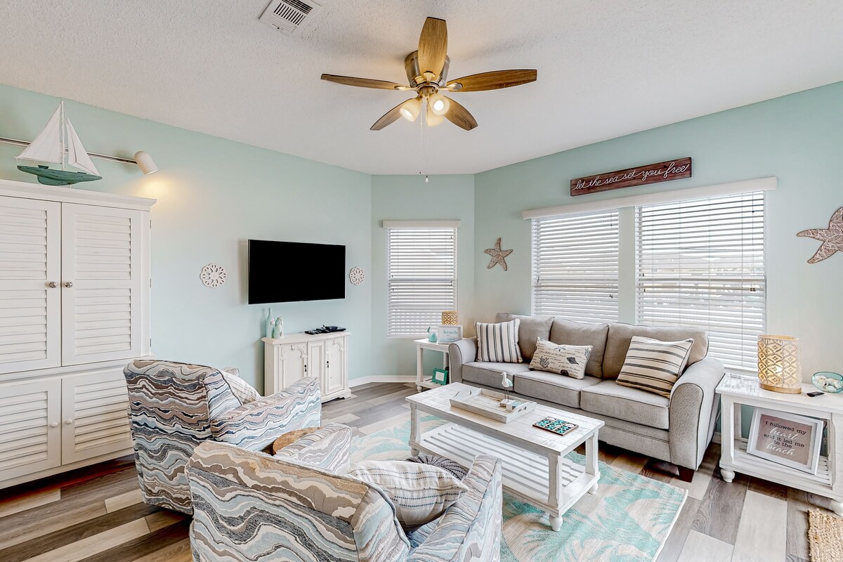Dog-friendly condo with pools, tennis, golf, deeded beach access, & deck