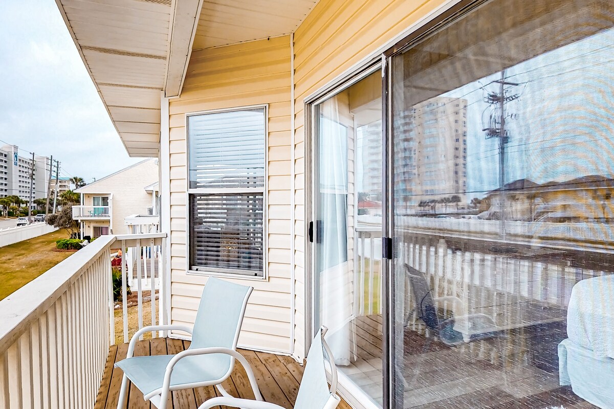 Photo 30 of Dog-friendly condo with pools, tennis, golf, deeded beach access, & deck