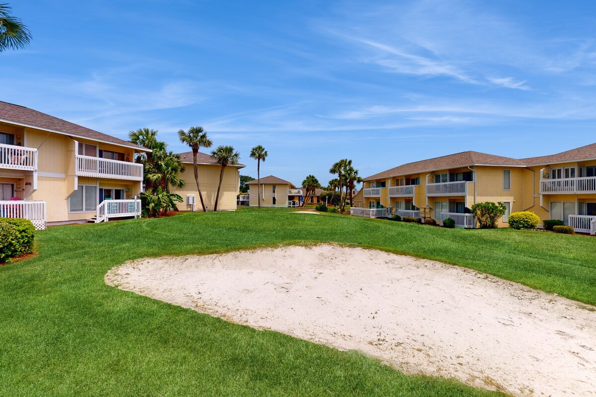 Photo 41 of Dog-friendly condo with pools, tennis, golf, deeded beach access, & deck