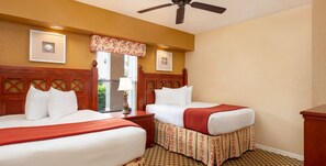 2 bedrooms, iron/ironing board, bed sheets - 2 Bbdrm, 2 Bath Resort Villa Close to Universal Orlando and Seaworld (Orlando)