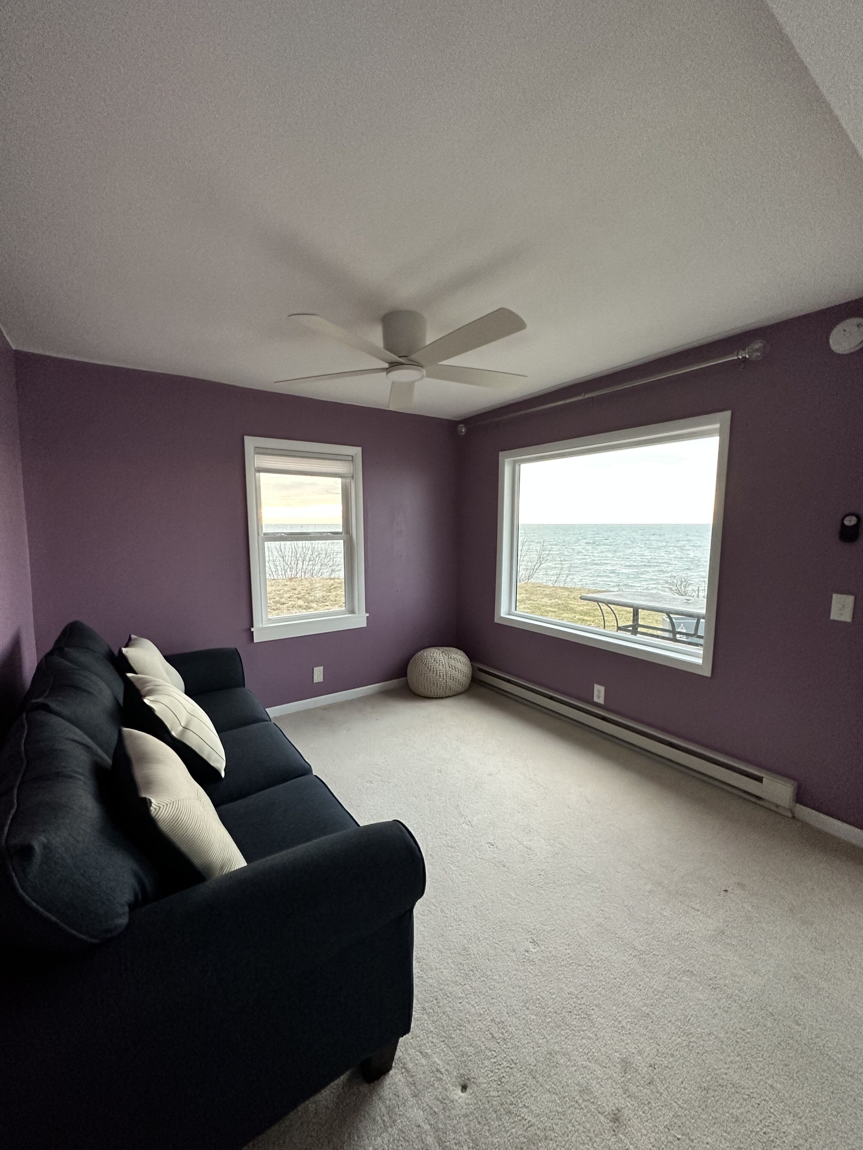 Brilliant Lakefront Views- Private Home