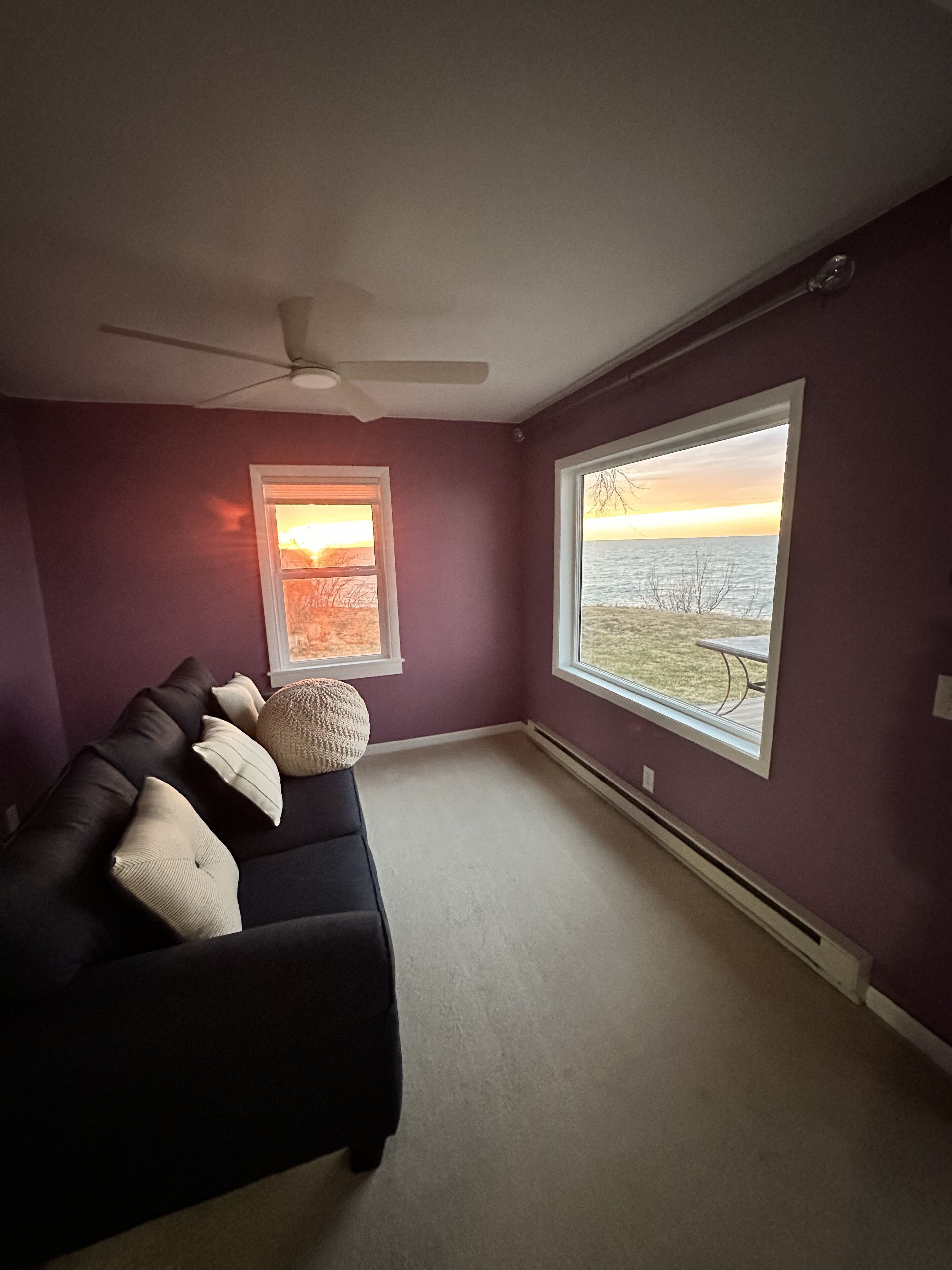 Brilliant Lakefront Views- Private Home