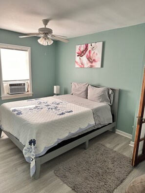 2 chambres, fer et planche à repasser, Wi-Fi gratuit, draps fournis