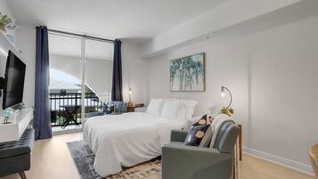 1 dormitorio, tabla de planchar con plancha, wifi gratis y ropa de cama