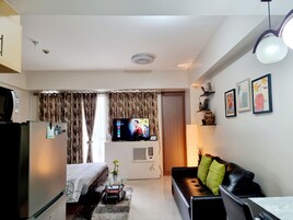 特色装修、特色家居、办公桌、熨斗/熨板