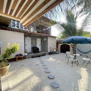 Exterior - Go Surf Maldives (Thulusdhoo Island)
