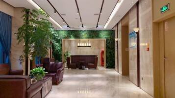 المنشأة من الداخل