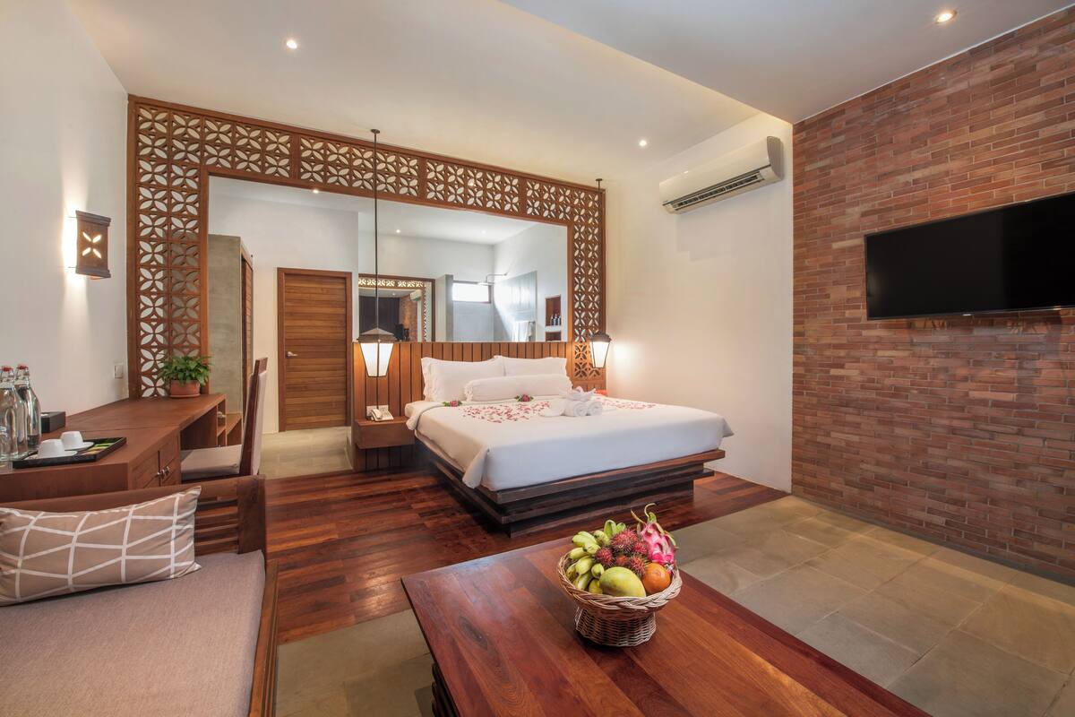 Signature Suite | 2 bilik tidur, peralatan tempat tidur premium, bar mini
