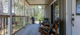cozy cottage by Georgian Bay & sandy beach