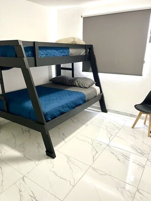 3 chambres, bureau, fer et planche à repasser, Wi-Fi