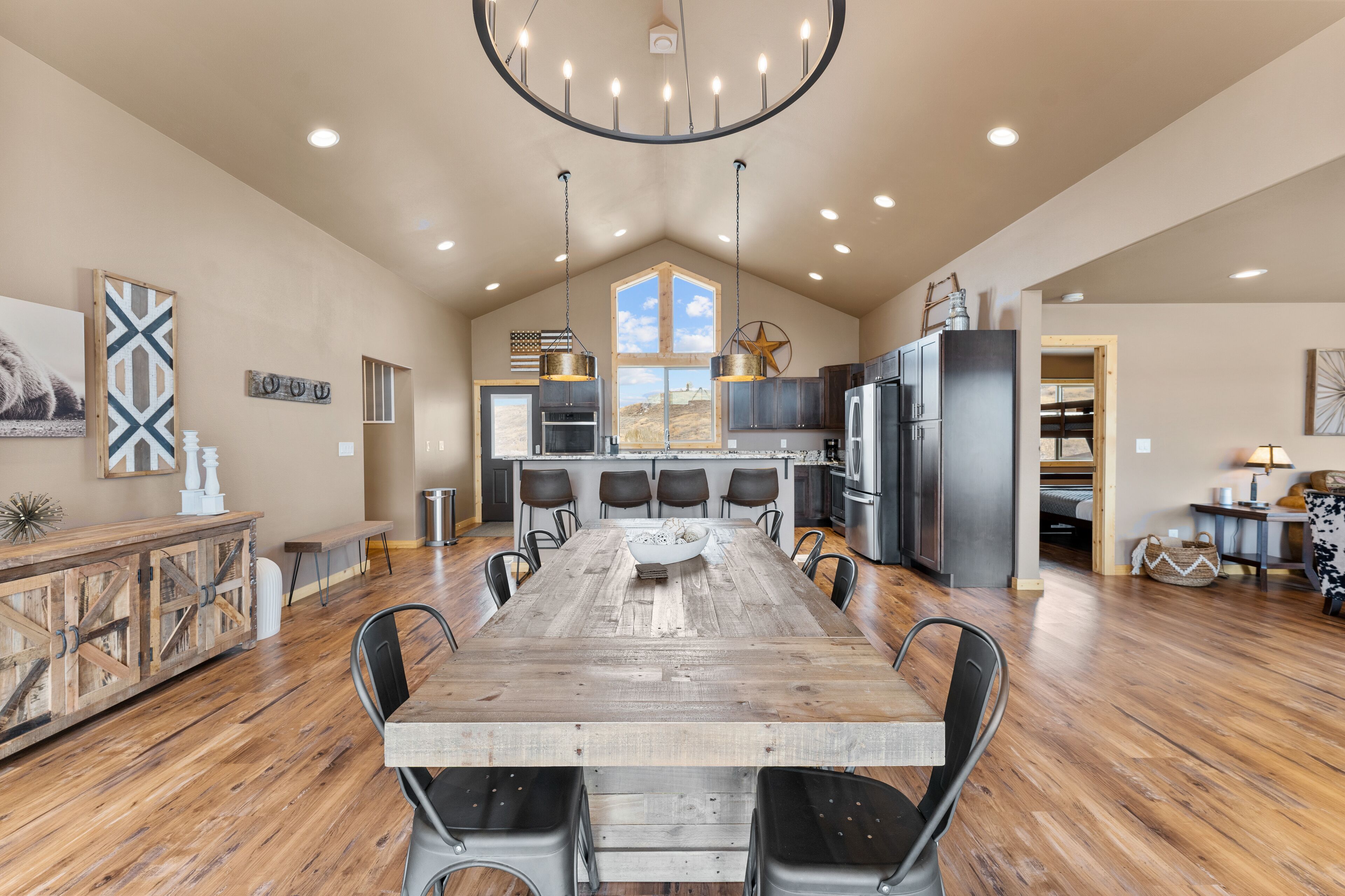 Golf, Wine, Explore the Okanogan. Amazing Views. Escape the city!