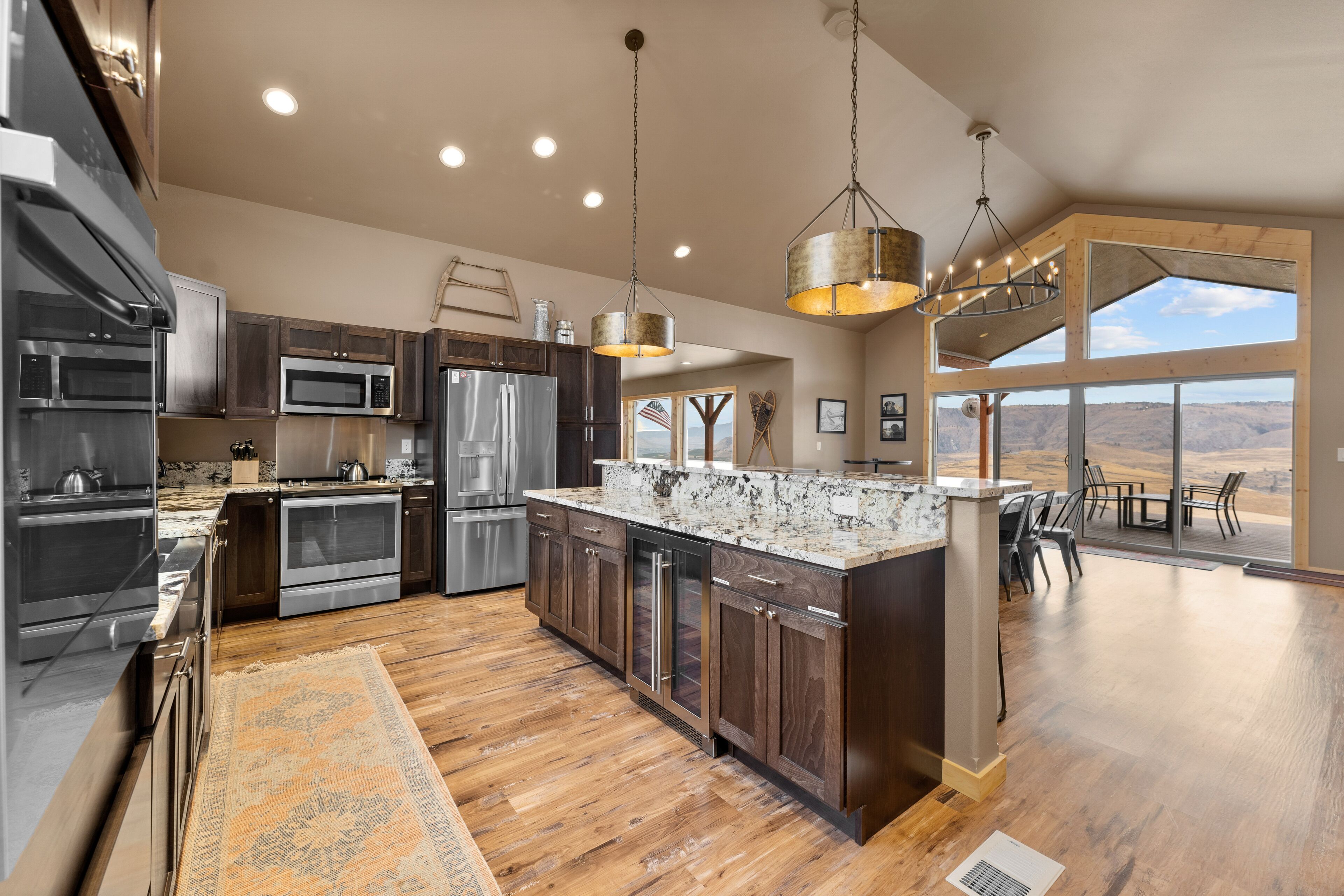 Golf, Wine, Explore the Okanogan. Amazing Views. Escape the city!