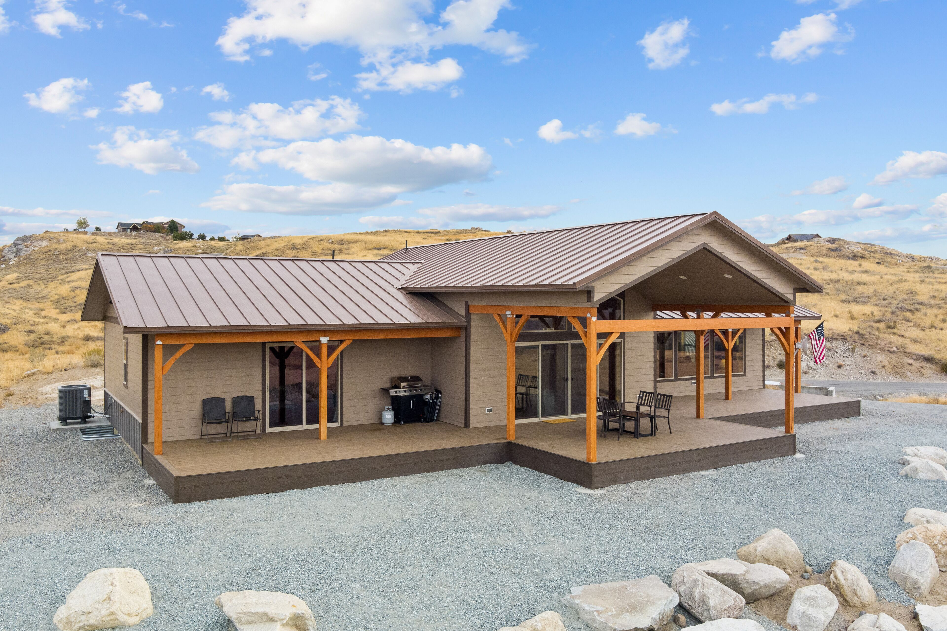 Breathtaking Views. Ski Loup Loup. Wine, Hike, Fish, Explore. Golf Gamble Sands.