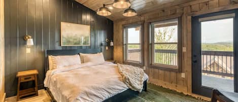 20 bedrooms, iron/ironing board, WiFi, bed sheets