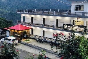 Fachada de la propiedad