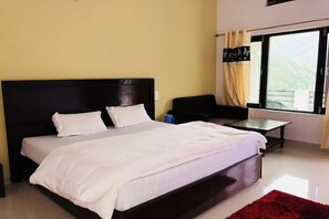 Deluxe Double Room | Free WiFi