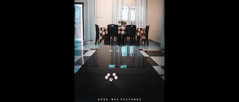 Apartment, 3 Bedrooms, Smoking, Patio | Lounge