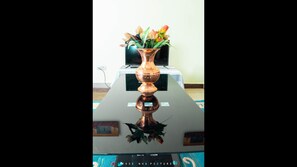 Apartment, 3 Bedrooms, Smoking, Patio | Lounge