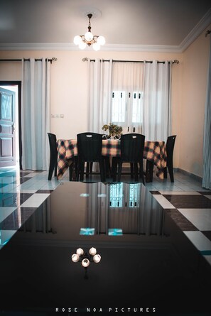 Apartment, 3 Bedrooms, Smoking, Patio | Lounge