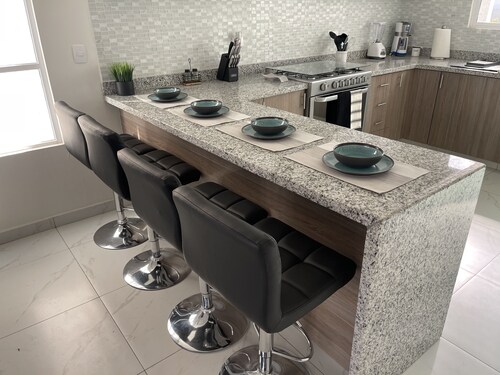 New Rosarito  Beach Private Getaway. Minutes from Downtown Rosarito. Family fun!