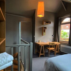 Apartament familiar | 1 dormitori, caixa forta a l'habitació i cortines opaques 