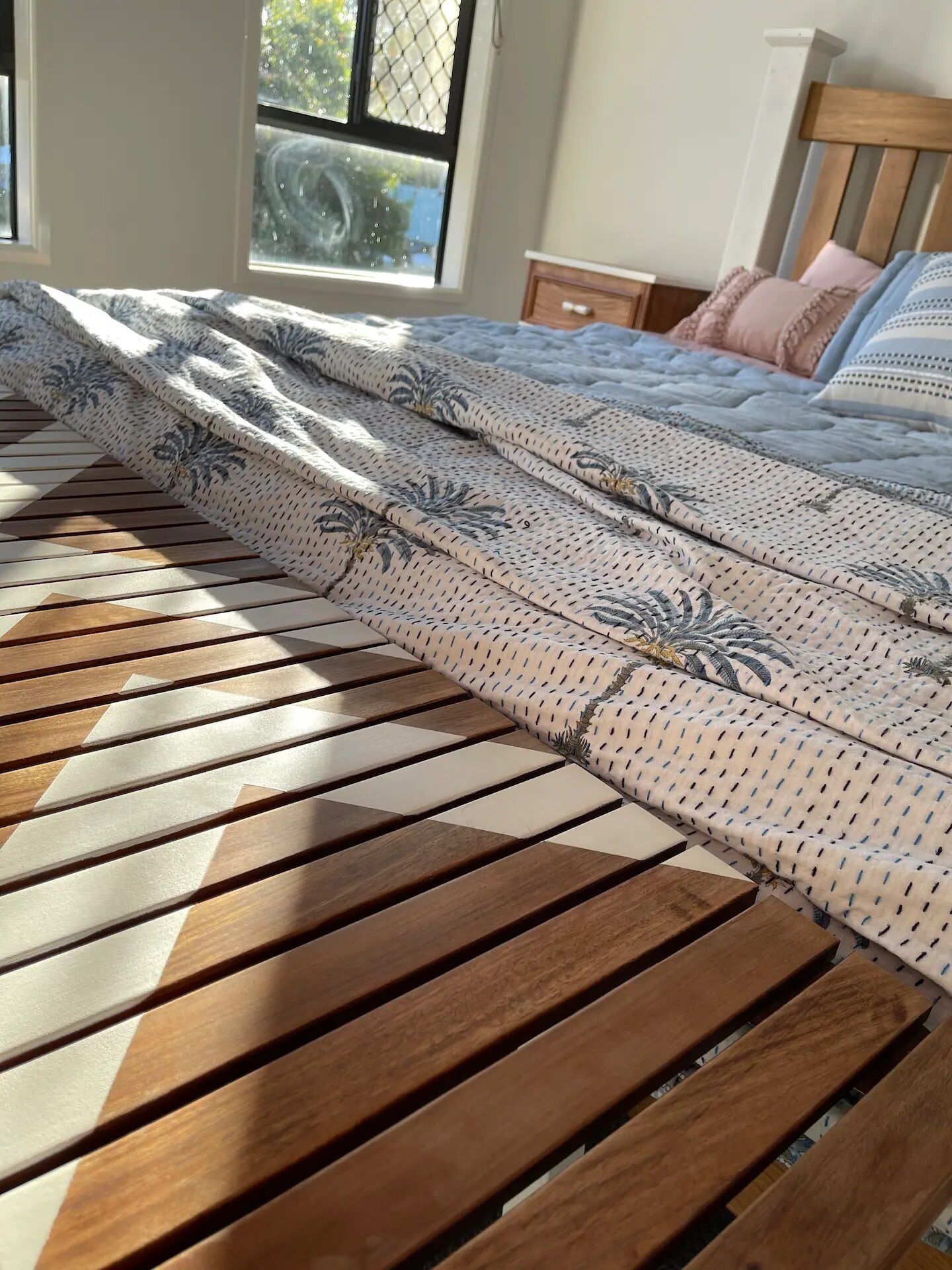 5 Schlafzimmer, Schreibtisch, Bügeleisen/Bügelbrett, kostenloses WLAN