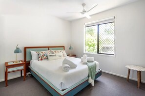 5 chambres, bureau, fer et planche à repasser, Wi-Fi gratuit