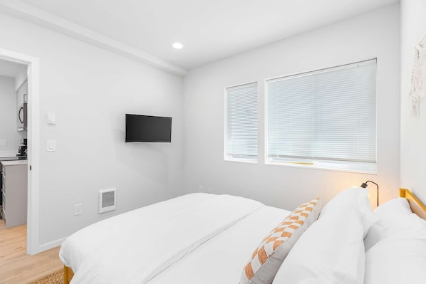 2 bedrooms, WiFi, bed sheets