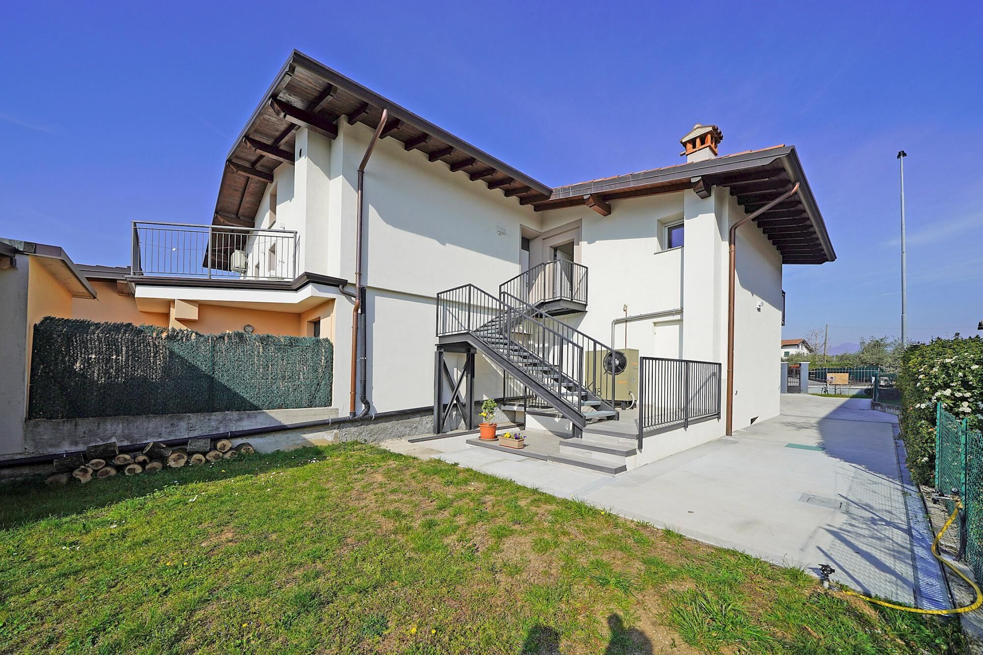 Al 54 apt in Raffa