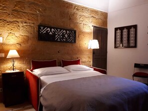 1 bedroom, bed sheets - Comfortable apartment in Sambuca di Sicilia (Sambuca di Sicilia)