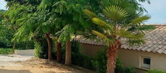 Charming, quiet farmhouse with private pool in a privileged setting