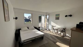 2 bedrooms, free WiFi