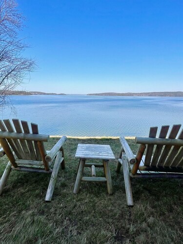 Colchester Lake Getaway!