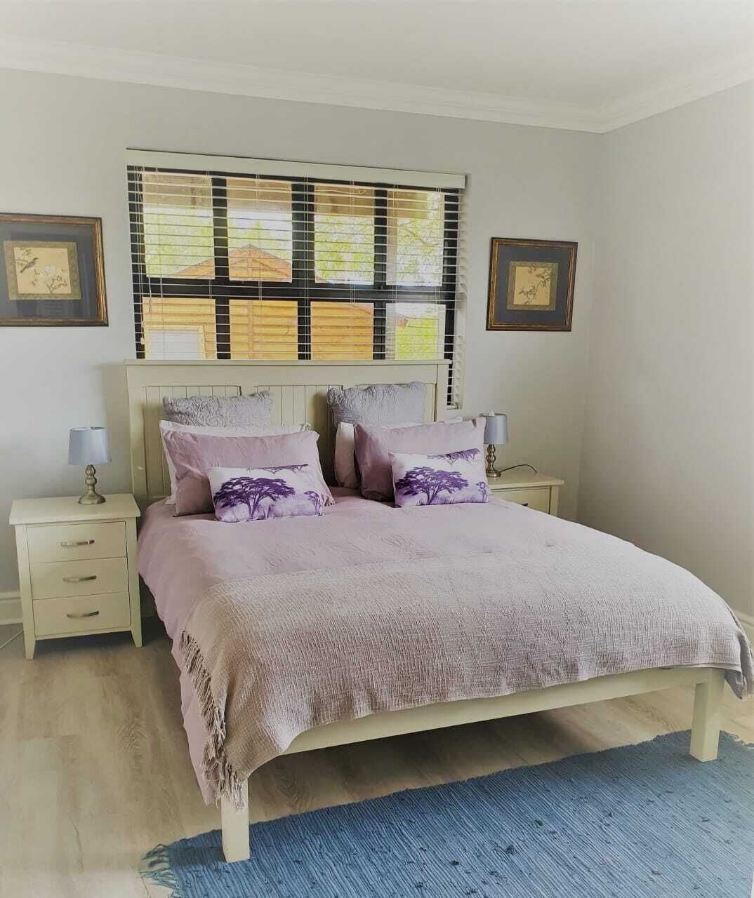 3 bedrooms, desk, iron/ironing board, travel crib