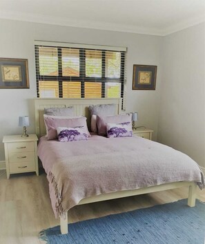 3 bedrooms, desk, iron/ironing board, travel cot