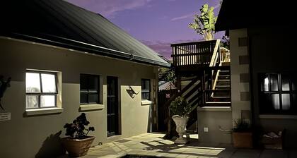Comfortable Large Country Home sleeps 7 with 4 large bedrooms, private garden.