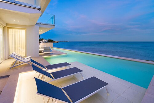 Luxury sea front villa with pool, Lido di Noto, Sicily