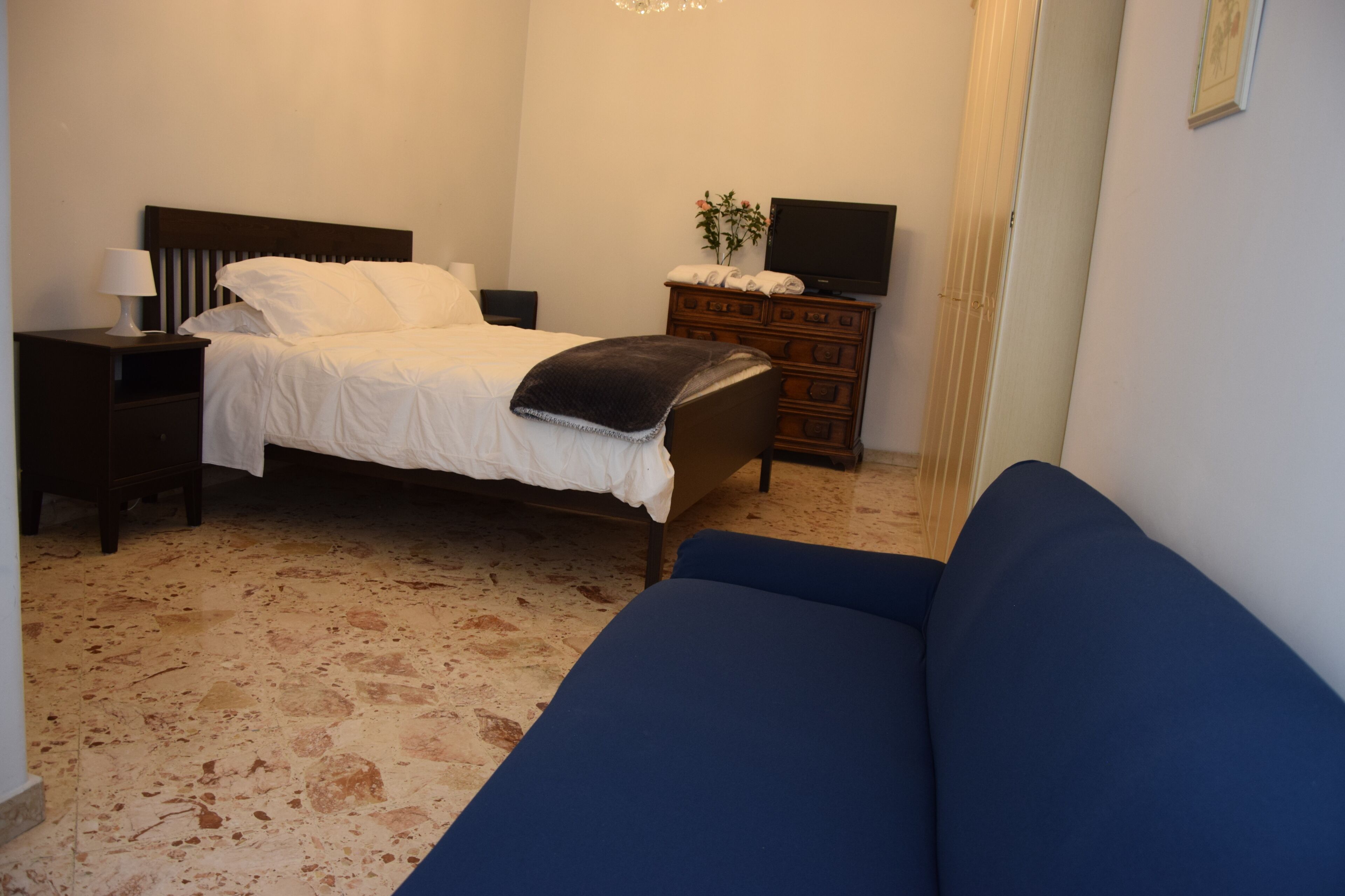 2 dormitorios, escritorio, wifi y ropa de cama