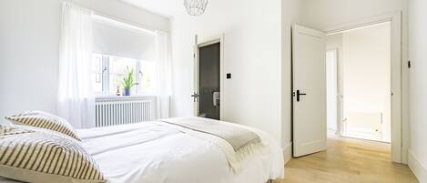 3 bedrooms, WiFi, bed sheets