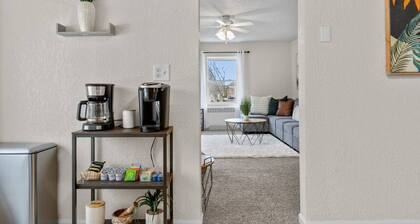 *NEW* Sleeps 8 & Spacious!