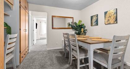 *NEW* Sleeps 8 & Spacious!