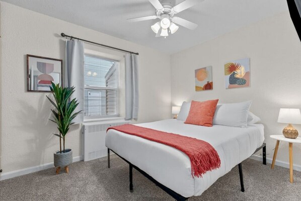 3 bedrooms, desk, iron/ironing board, travel cot