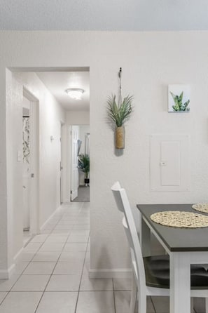 Dining - Beautiful & Convenient! (Sheboygan)