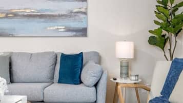 Televisor intel·ligent i llibres