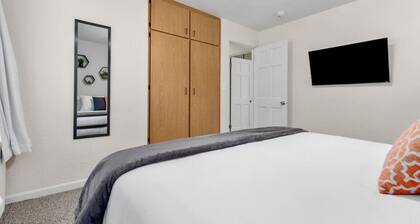 *NEW* Beautiful & Convenient!