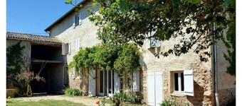 In the heart of the Moulin à Vent vineyards